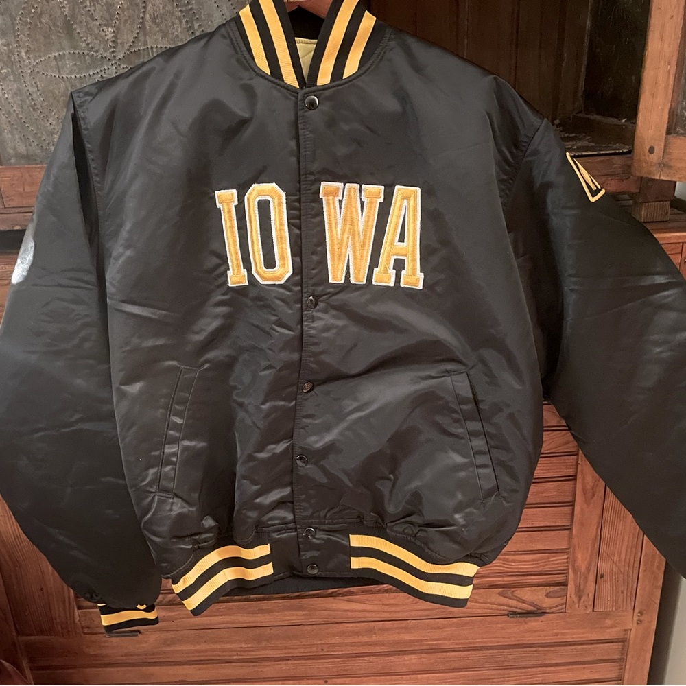 VINTAGE IOWA VARSITY JACKET MENS XL. NEW WITH TAGS.